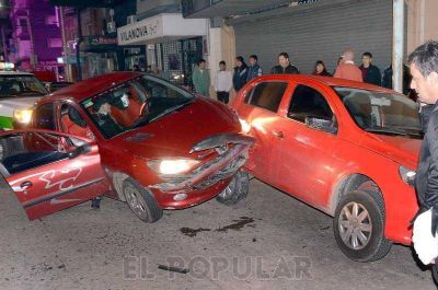 Choque en Microcentro: detectan alta graduaci�n alcoh�lica del conductor