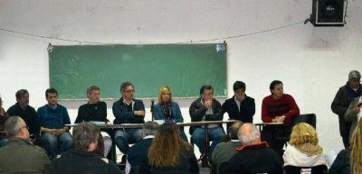 Militantes del kirchnerismo debatieron sobre el desarrollo de la ciudad