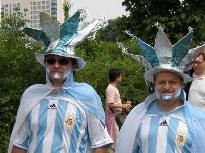 Las �locuras� que hacen los argentinos para llegar a Brasil