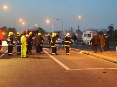 Una embarazada que viajaba a Rosario muri� en un choque en las rutas 18 y A-012