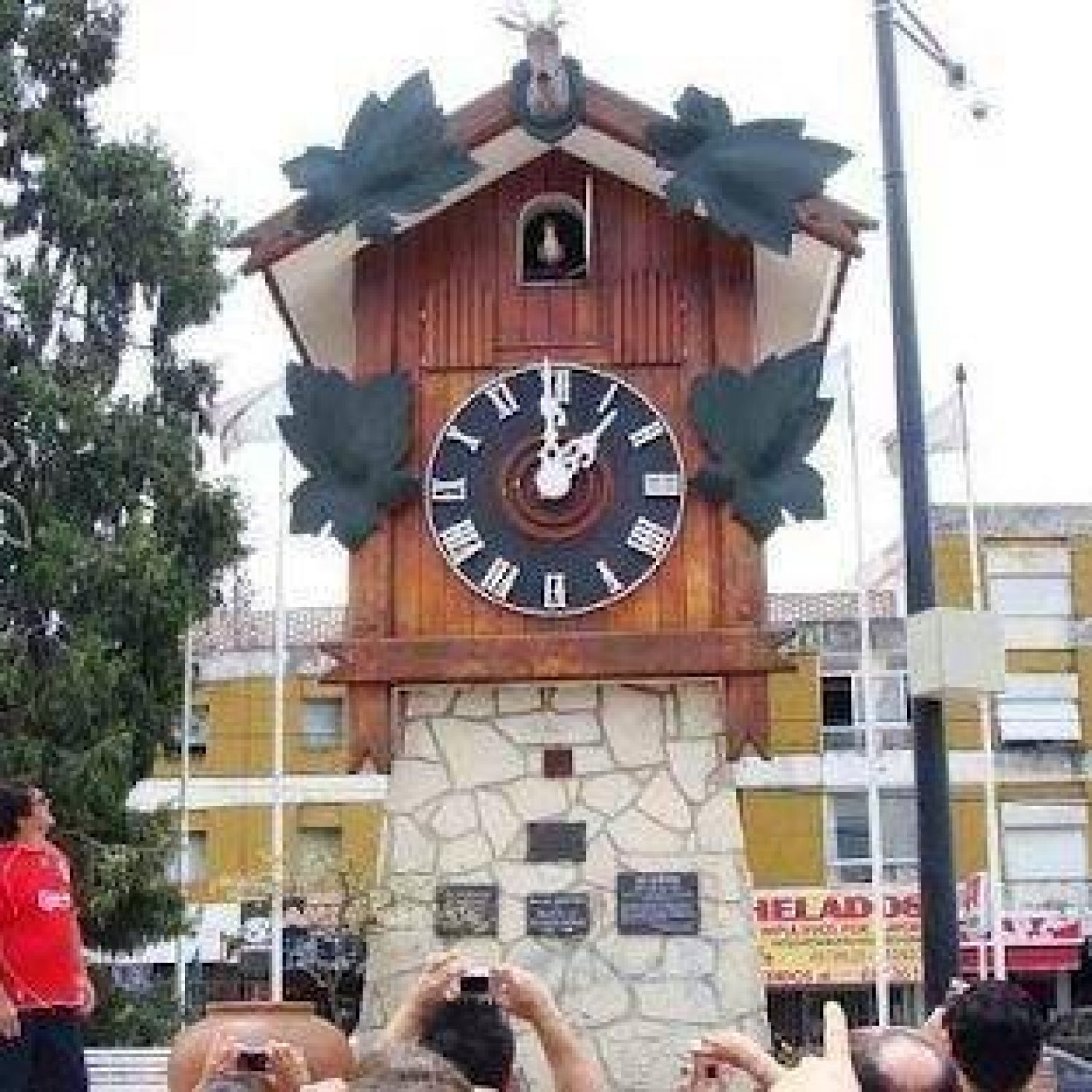 Carlos Paz Celebra Los 56 Años Del Reloj Cucú 9520