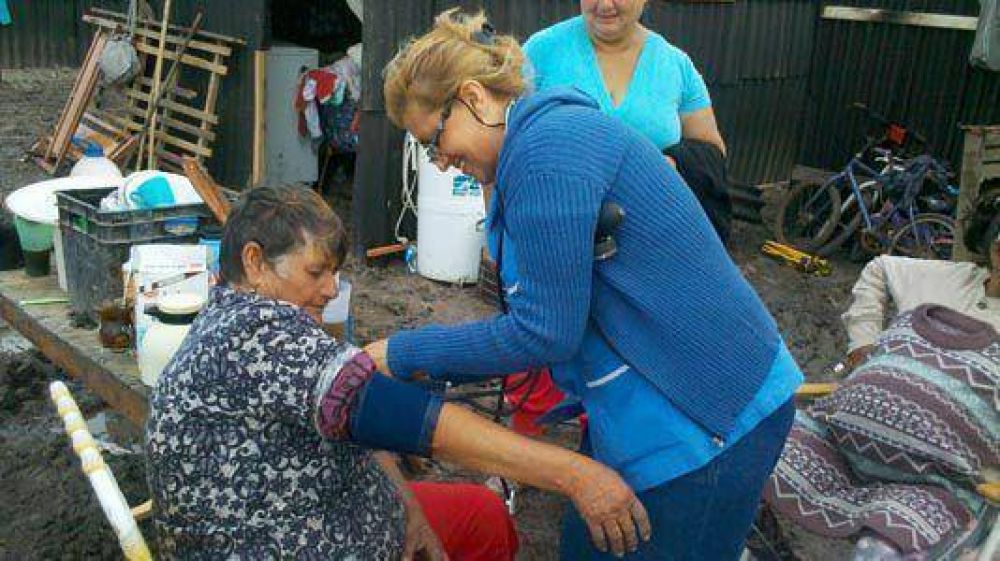 Asistencia integral en colonias de la zona norte anegadas