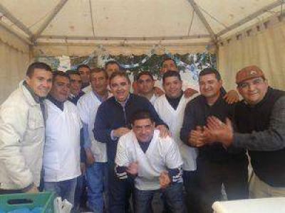 Una multitud en la Fiesta Municipal del Locro