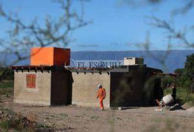 Se invierten entre $ 300 y 350 mil por cada vivienda rural