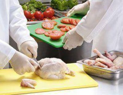 Curso para manipuladores de alimentos destinado a personas trans