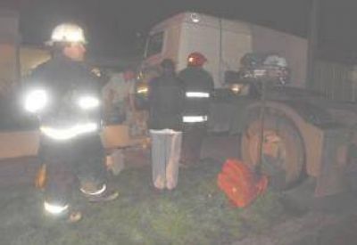 Camionero choc� un medidor y provoc� riesgosa p�rdida de gas