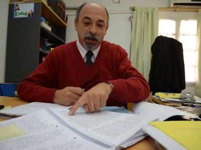 Bazla: �La firma acusada corresponde al intendente�