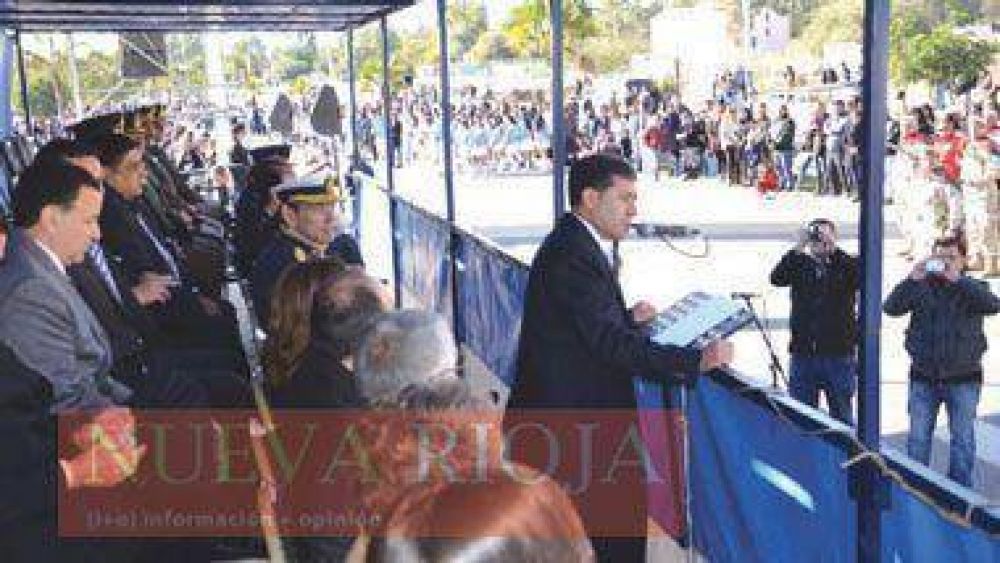 El vicegobernador pidi� trabajar por la unidad, la fe y solidaridad