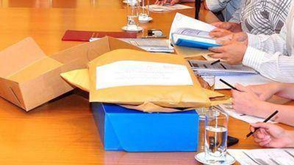 Ampliar�n escuelas de Comodoro, Madryn y Lago Puelo