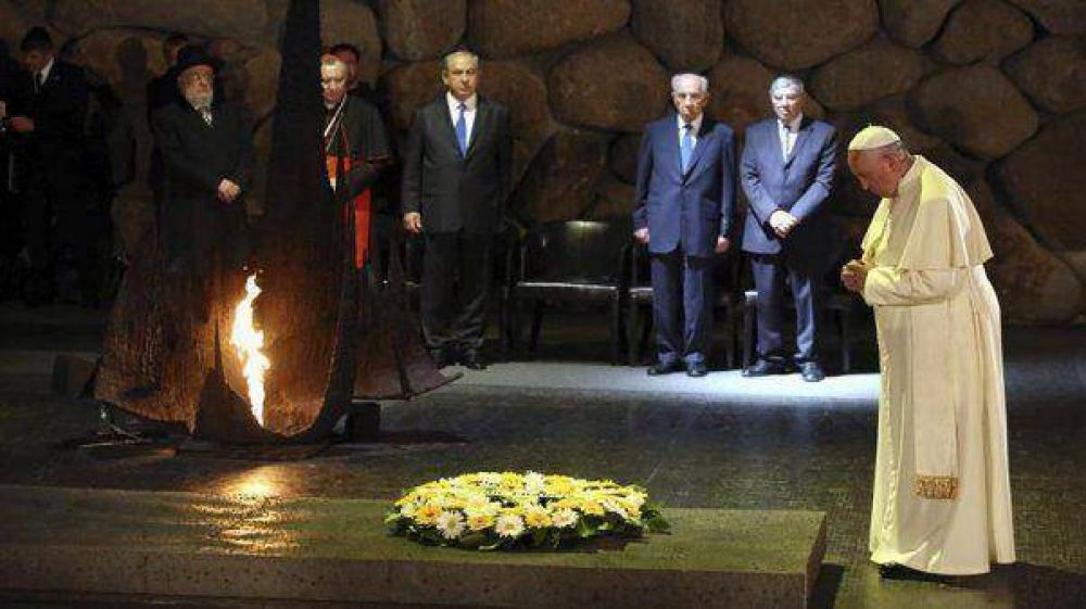 El Papa, en el Museo del Holocausto: 