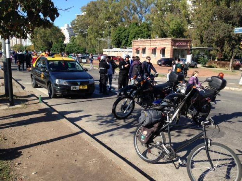 Un taxista borracho caus� p�nico al circular con su coche por la Calle Recreativa