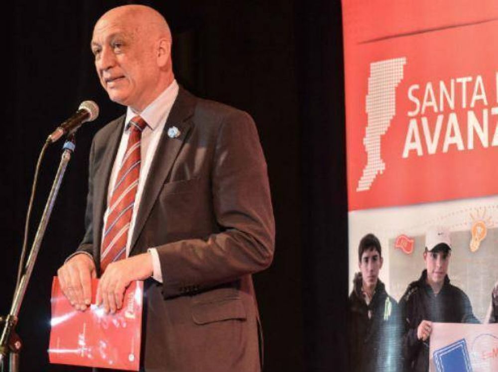En junio arranca la jornada ampliada en 100 escuelas de Santa Fe
