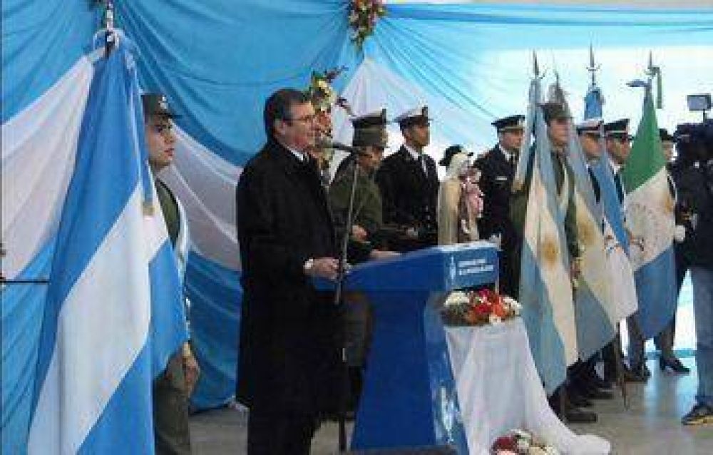 El Chaco celebr el 204 aniversario de la Revolucin de Mayo en Villa Berthet