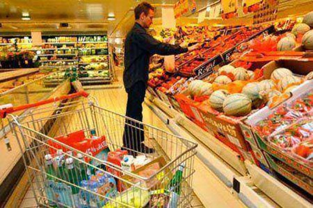 La venta en supermercados cay� un 35 por ciento desde la devaluaci�n