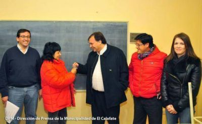 Belloni entreg� las aulas y ma�ana retoman las clases en la EPP N� 73
