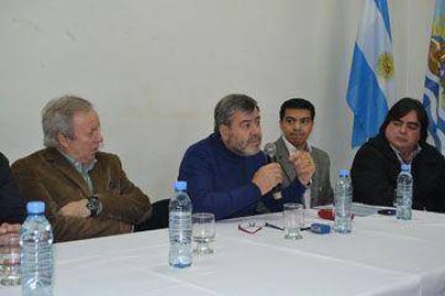 Peralta y Galuccio firmar�n convenio