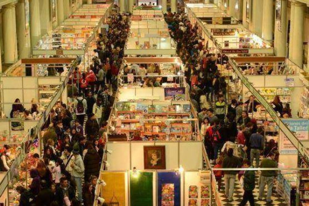 Jos Cipollone: Los platenses nos merecamos tener una Feria del Libro