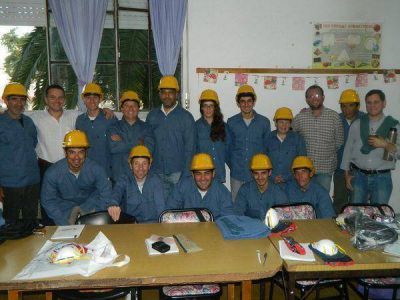 M�s de 150 chicos cuentan con el taller de apoyo �Club de empleo para j�venes�