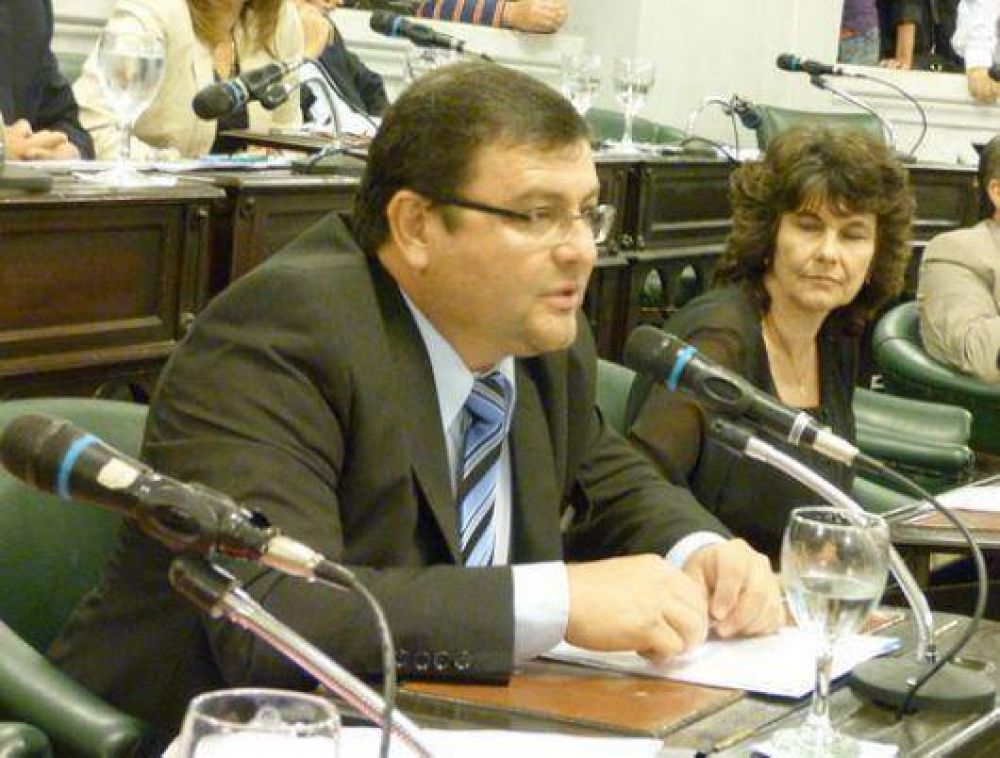 Pedro Cassani consider� superada la tensi�n por la elecci�n del Secretario