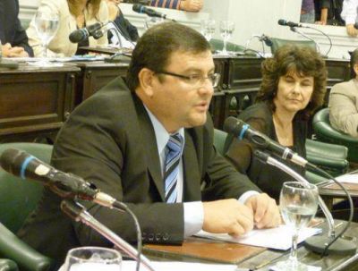 Pedro Cassani consider� superada la tensi�n por la elecci�n del Secretario