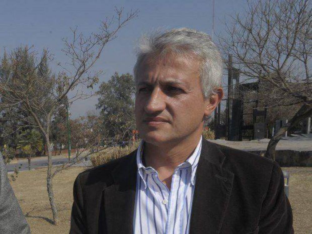 Jos� Ram�rez: �Hay lugares sin transporte p�blico ni municipal�