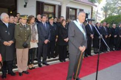 Toque de diana y desayuno patrio en Casa de Gobierno