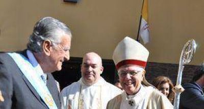 �Pedimos a Dios, pol�ticos que les duelan los pobres� 
