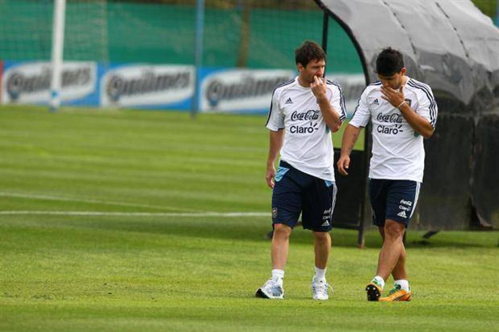 Con total hermetismo, la selecci�n argentina comenz� la preparaci�n para el Mundial Brasil 2014