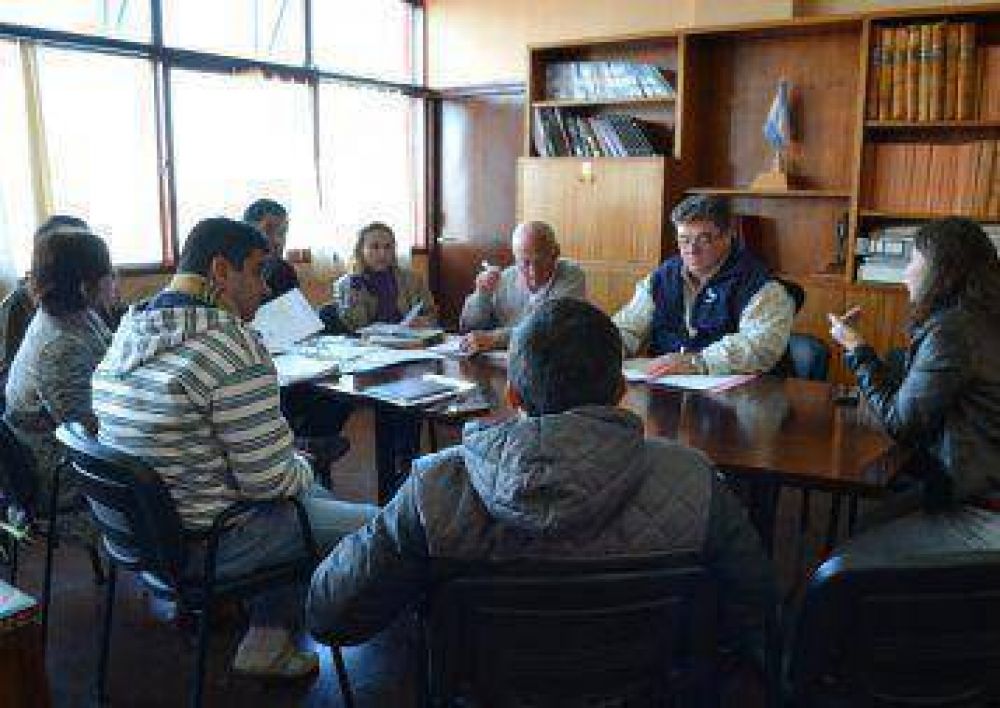 Presentan proyecto para un boleto estudiantil gratuito
