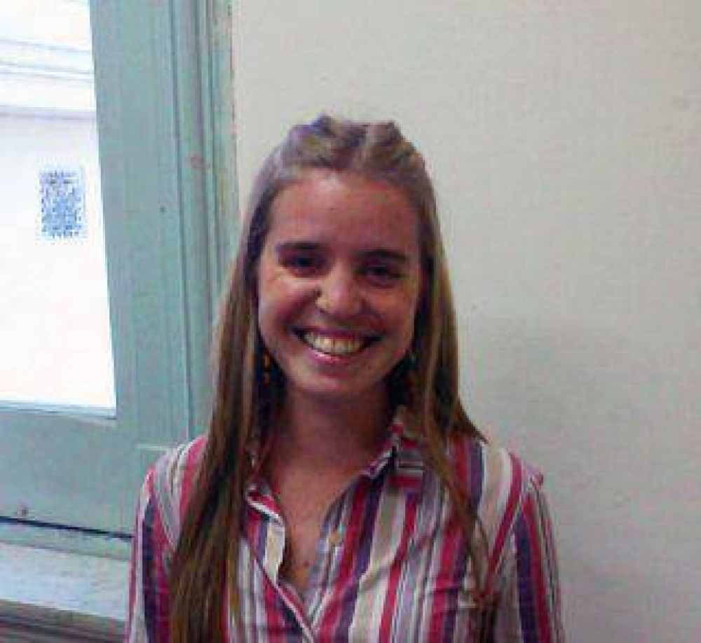 Una joven uruguayense recibi� beca para trabajar en Francia
