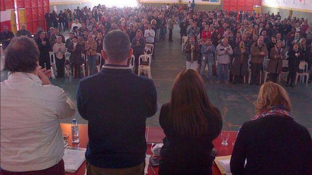 Lo que dej� el Congreso radical: condena a la designaci�n de Smaldone