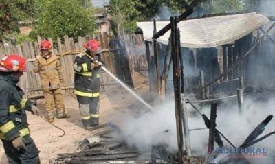 Familias perdieron todo lo que ten�an en el incendio de sus precarias casas
