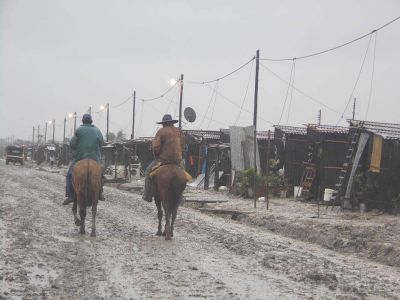 Aranda pidi� valorar el trabajo gubernamental que se realiza con familias evacuadas