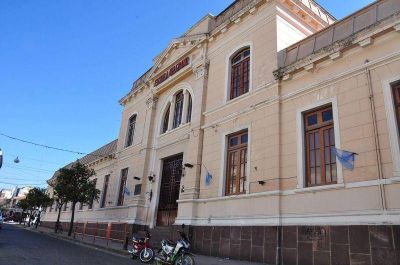El Gobierno hizo un llamado a reflexi�n y di�logo a docentes