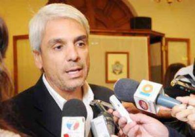 El ministro Coco neg� ir por un cargo en el MPN