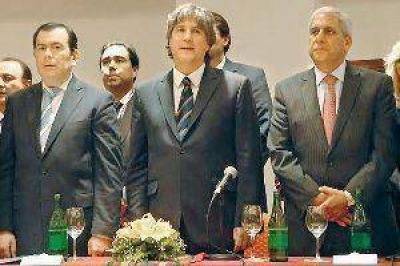 En Las Termas, legisladores del NOA dan fuerte apoyo a la Presidenta