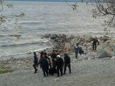 Ladr�n se meti� al lago para intentar escapar de la Polic�a tras una persecuci�n