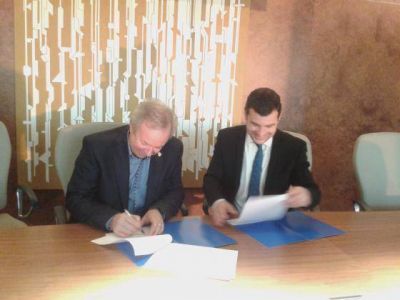 Peralta anunci� el ingreso de fondos del acuerdo con YPF