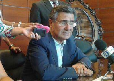 Oscar Balverdi: �Hay que eficientizar el giro de cama en maternidad�