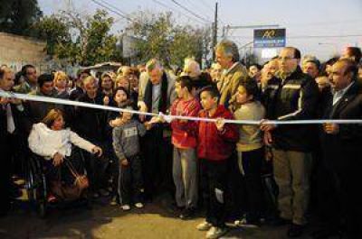  Repavimentaci�n: Culminaron las obras en Avenida Espa�a