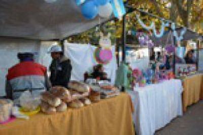 El Paseo de los Artesanos de M�dano de Oro cumpli� su tercer aniversario