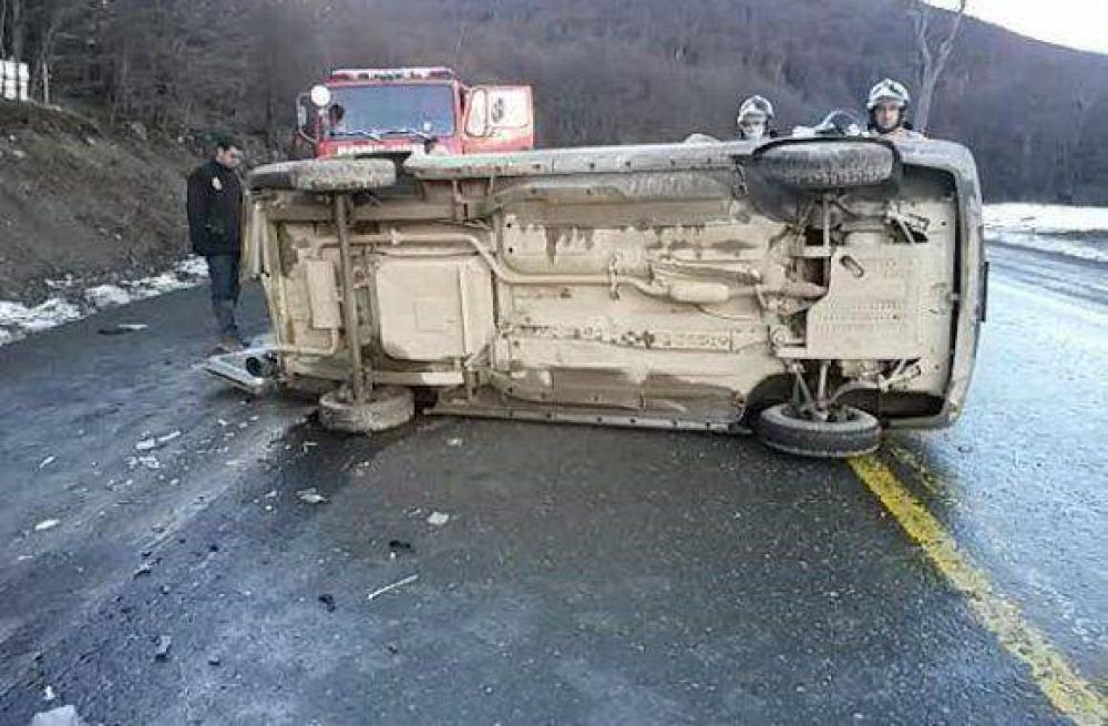 Despistes y vuelcos por hielo sobre la Ruta 3