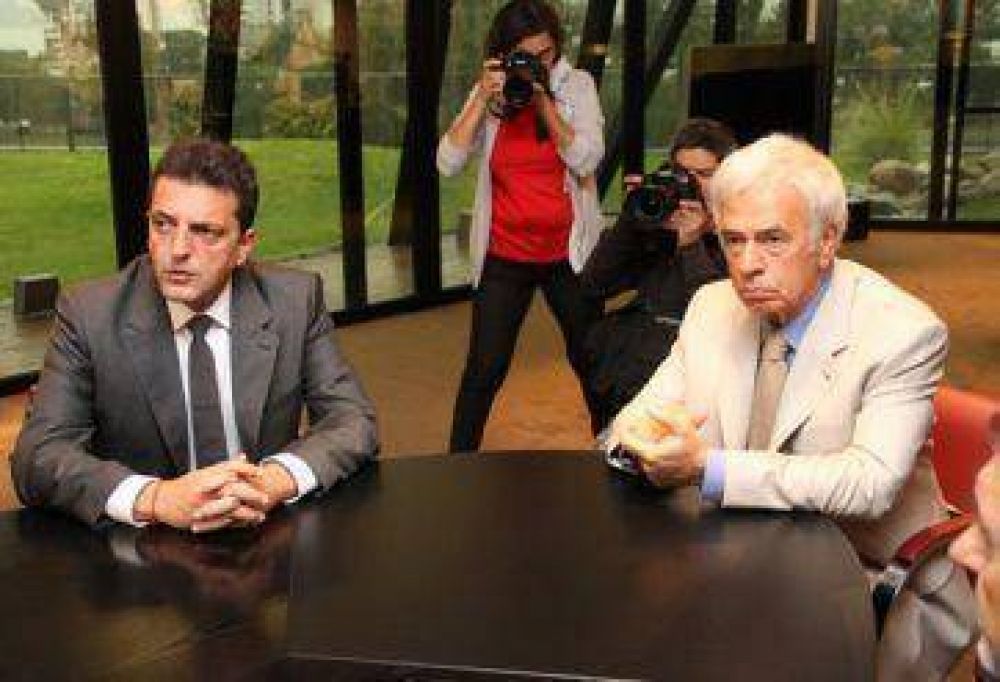 Massa � De la Sota: el FR no descarta interna