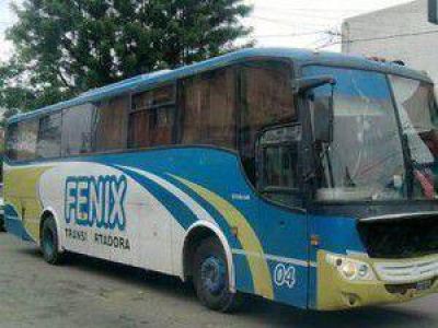 Un colectivo choc� contra un cami�n en Tabacal