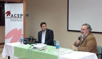 De La Torre disert� en San Isidro