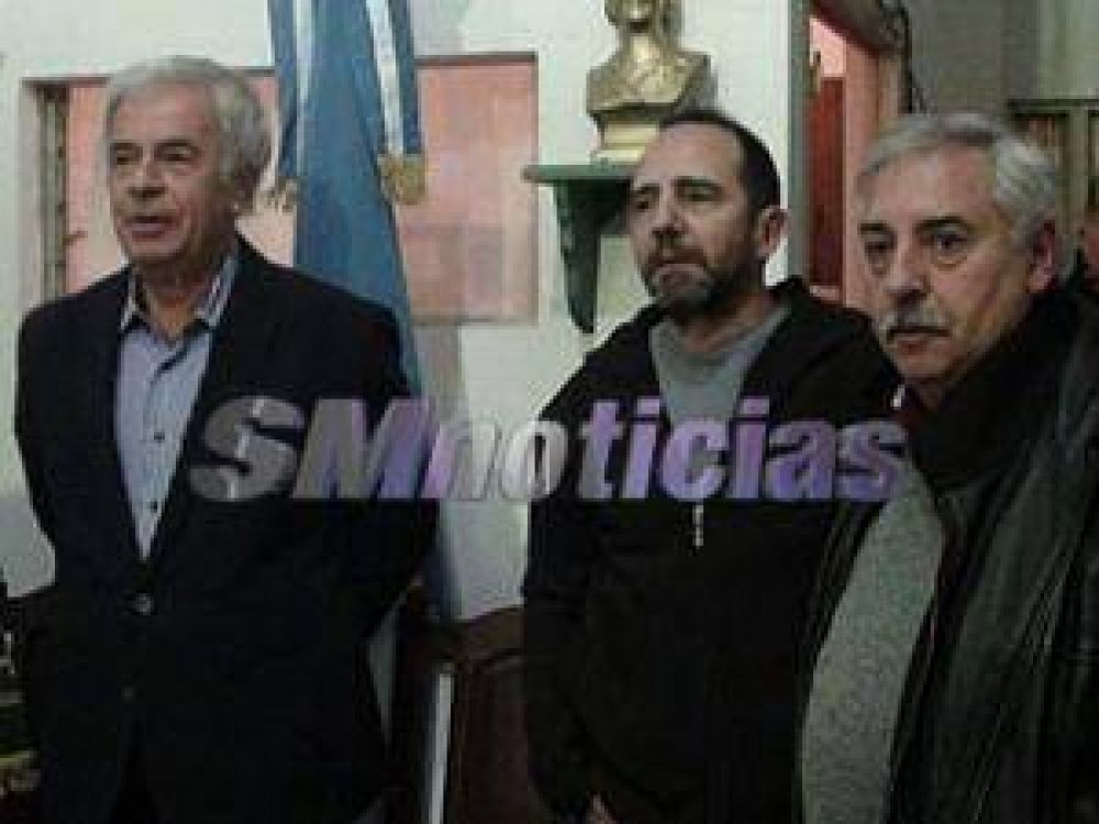 De la Sota visit� San Miguel junto al ex concejal Hip�lito Fuentes