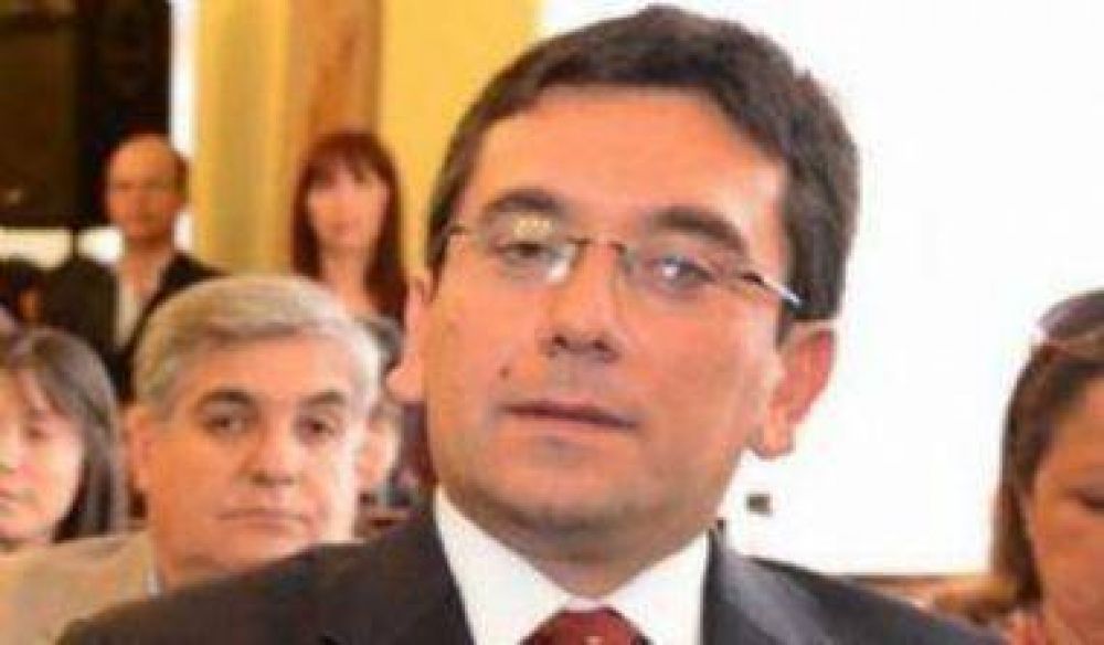 Cruces por el proyecto de Jalil de declarar la Emergencia Social