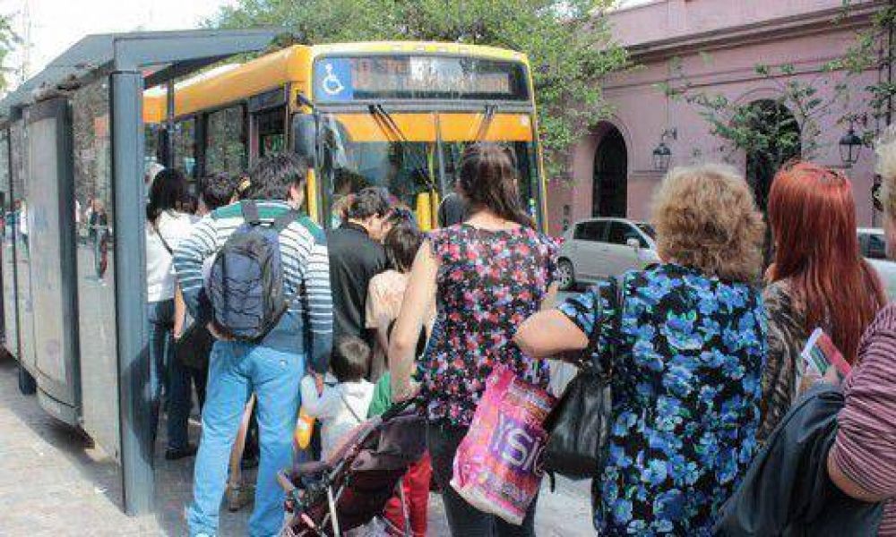 Tregua con UTA suspendi� el paro por hoy