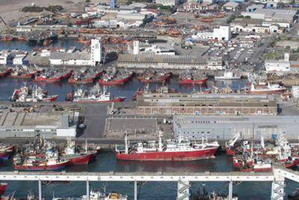Gremios reclaman que los empresarios expongan las razones del bajo nivel de actividad en la pesca