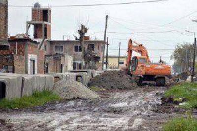 Santa Marta: la obra de desag�es lleg� hasta Vernet y San Vicente